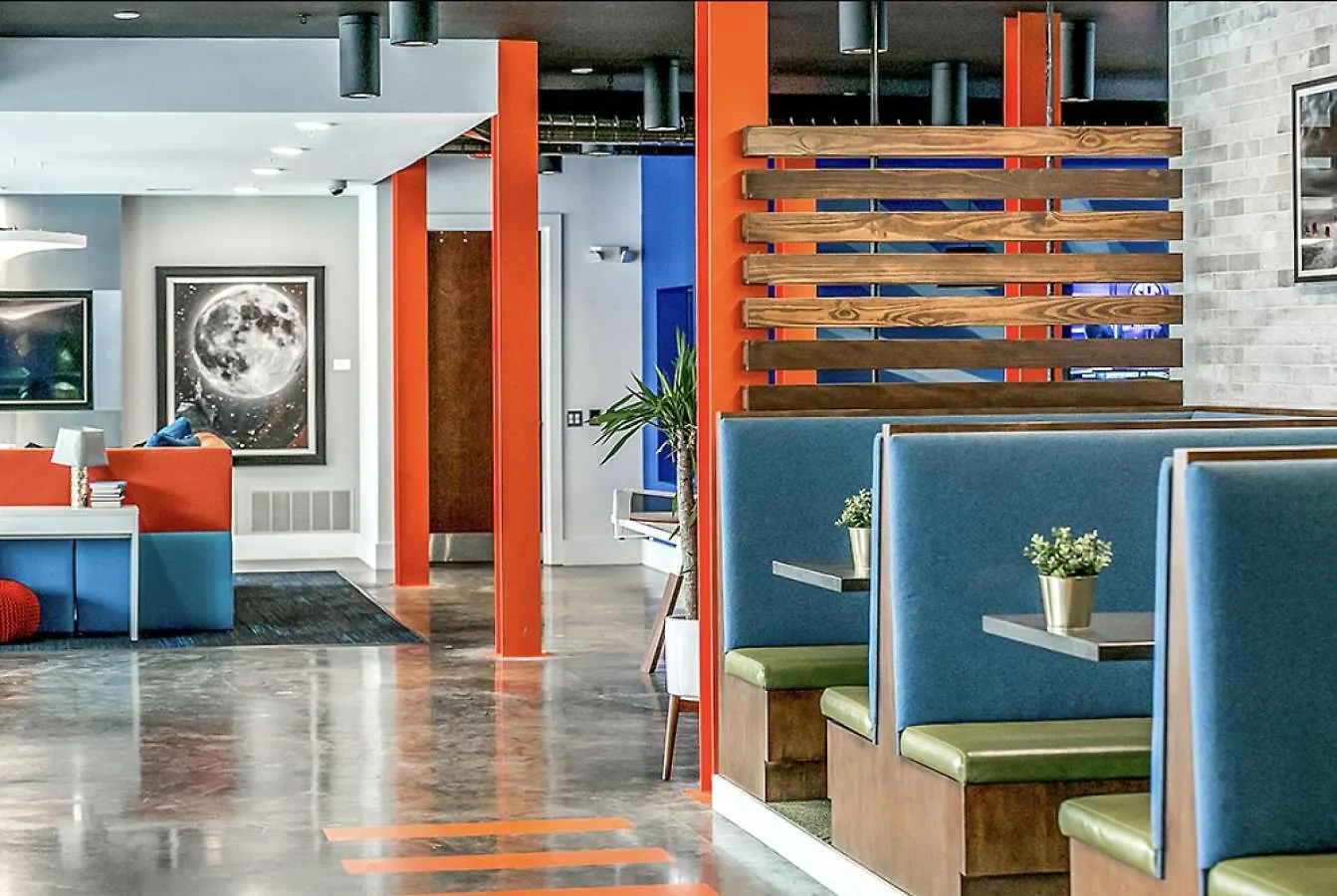 Apartment Landing At The Nine At Memphis - 4 Bedrooms In University United States