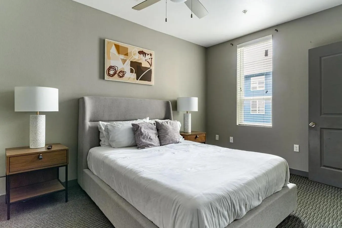 Landing At The Nine At Memphis - 4 Bedrooms In University