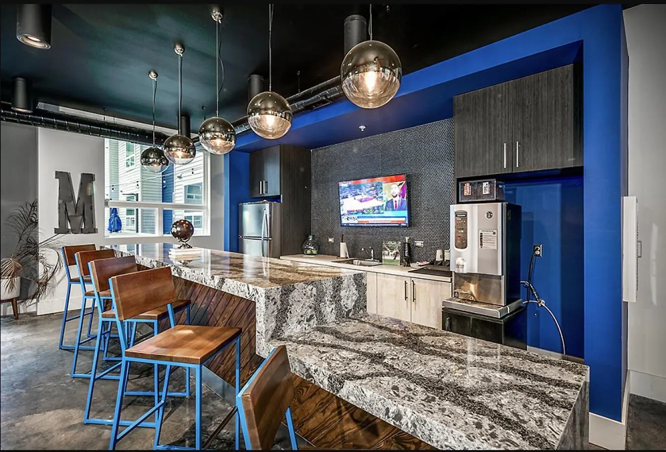 Landing At The Nine At Memphis - 4 Bedrooms In University United States